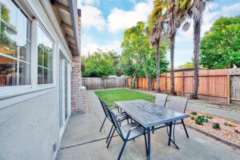 68 Longview Dr, Vacaville, CA 95687 photo 36