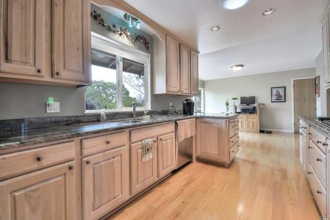554 King Rd, Petaluma, CA 94952 photo 10