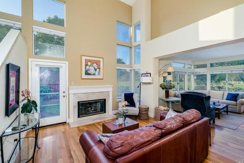 8 Arrowhead Ct, Petaluma, CA 94954 photo 4