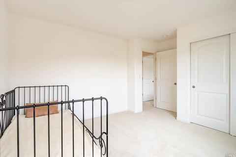 1079 Azevedo Ranch Rd, Vallejo, CA 94591 photo 4