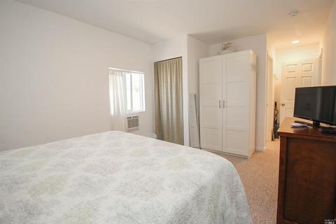 460 Gillcrest Ave, Vallejo, CA 94591 photo 34