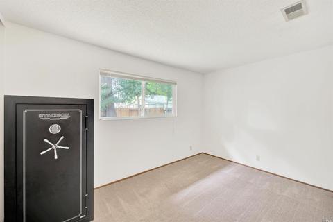290 Cascade Dr, Vacaville, CA 95687 photo 18