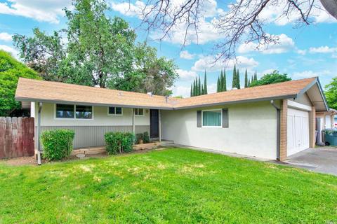 290 Cascade Dr, Vacaville, CA 95687 photo 4