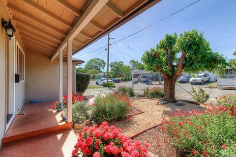 121 Allen Ave, Cloverdale, CA 95425 photo 4