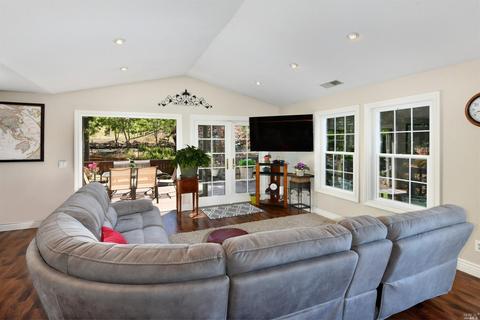 9490 Vinecrest Rd, Windsor, CA 95492 photo 10