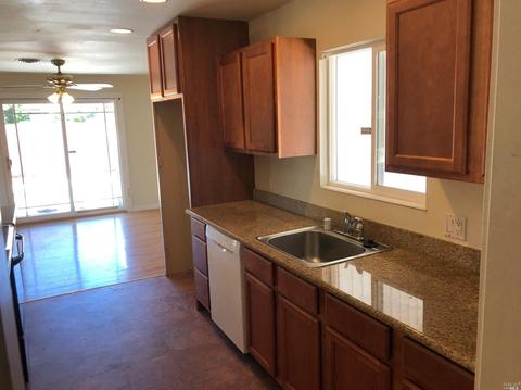147 Downie Dr, Vallejo, CA 94589 photo 4