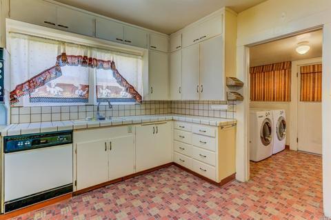 1614 Sutter St, Vallejo, CA 94590 photo 17