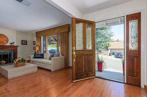435 Ofarrell Dr, Benicia, CA 94510 photo 4