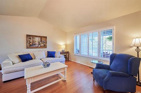 377 Wilson Ln, Windsor, CA 95492 photo 8