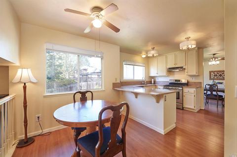 377 Wilson Ln, Windsor, CA 95492 photo 15