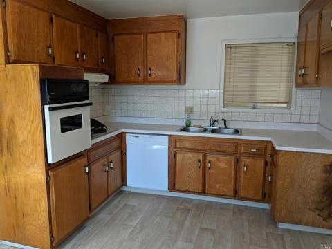 283 Redwing St, Vallejo, CA 94589 photo 3