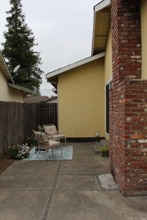 1404 Sarkesian Dr, Petaluma, CA 94954 photo 13
