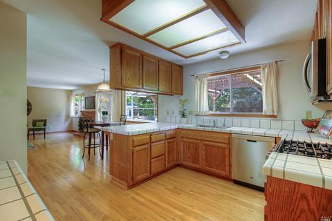 110 Summer Wheat Dr, Windsor, CA 95492 photo 12
