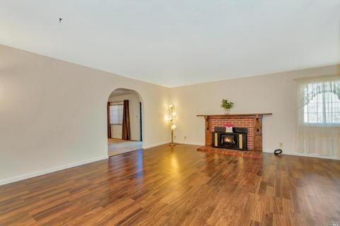 939 Rollingwood Dr, Vallejo, CA 94591 photo 6
