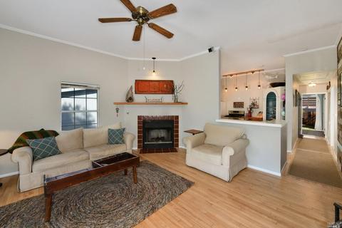 133 Champlain Ave, Cloverdale, CA 95425 photo 3