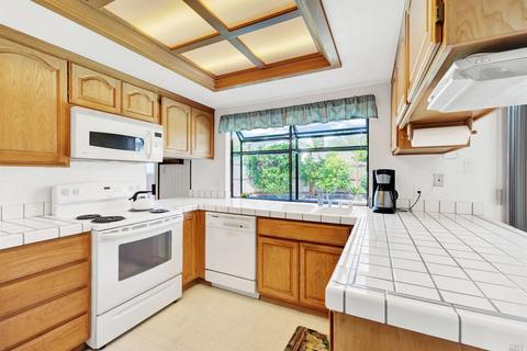 141 Yuma Ct, Vacaville, CA 95688 photo 11