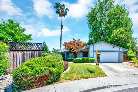 141 Yuma Ct, Vacaville, CA 95688 photo 2