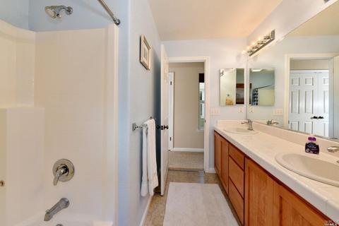 453 Riesling St, Cloverdale, CA 95425 photo 9