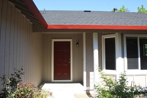 417 Duncan Dr, Windsor, CA 95492 photo 3
