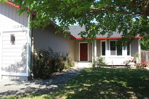 417 Duncan Dr, Windsor, CA 95492 photo 2