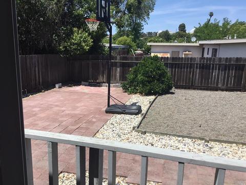 902 Del Mar Ave, Vallejo, CA 94589 photo 9