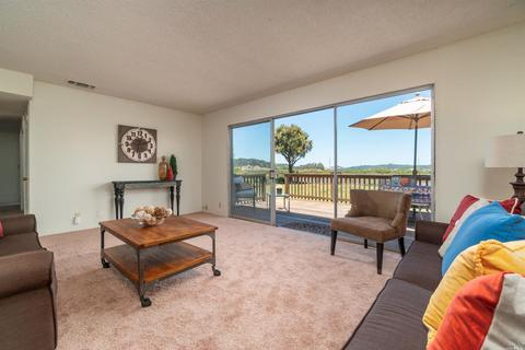 129 Montego Kys, Novato, CA 94949 photo 3