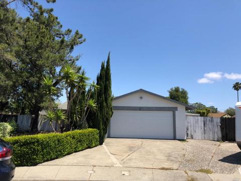 150 Stephanie Ct, Vallejo, CA 94589 photo 2