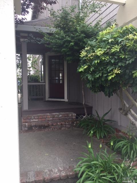 33 Marina Ridge Ct, Vallejo, CA 94591 photo 2