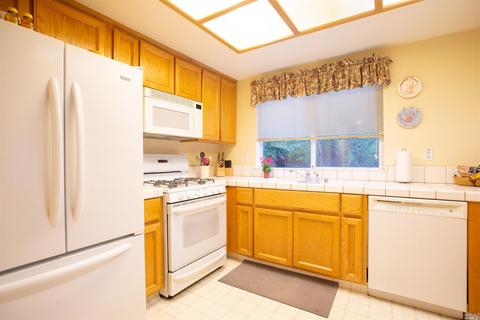 249 Sungate Ct, Vacaville, CA 95688 photo 13