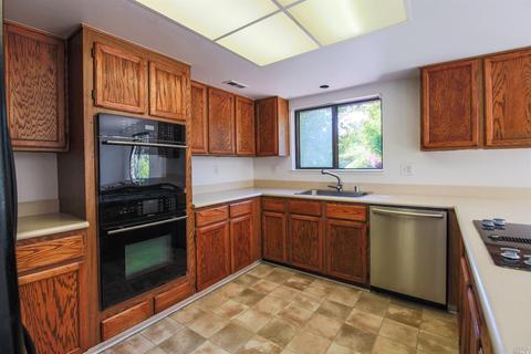 201 Maple Ave, Cotati, CA 94931 photo 9