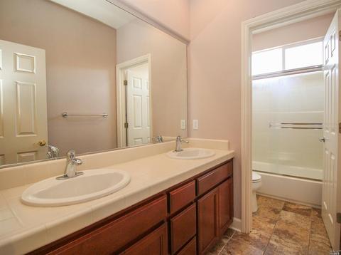 2913 Pebble Beach Cir, Fairfield, CA 94534 photo 24