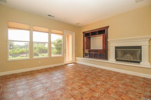2913 Pebble Beach Cir, Fairfield, CA 94534 photo 14