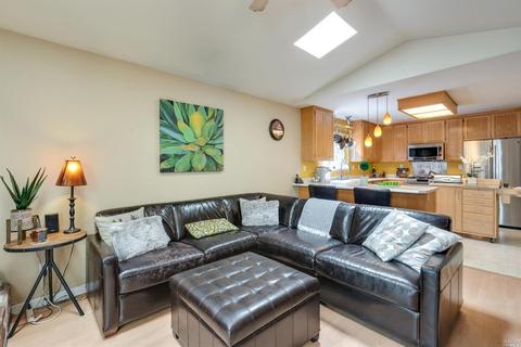 929 Dorothea Ct, Windsor, CA 95492 photo 8