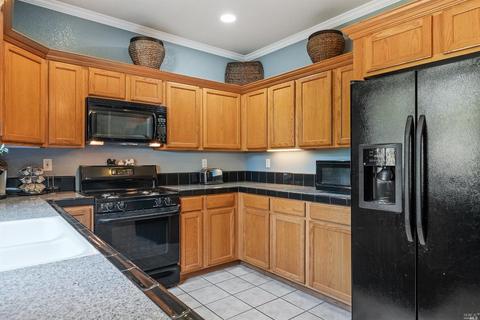 624 Yerba Buena Way, Windsor, CA 95492 photo 8