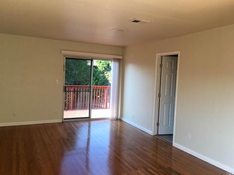 310 Valencia St, Vallejo, CA 94591 photo 12