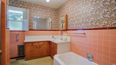 2235 I St, Petaluma, CA 94952 photo 14