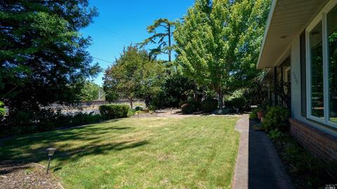 2235 I St, Petaluma, CA 94952 photo 4