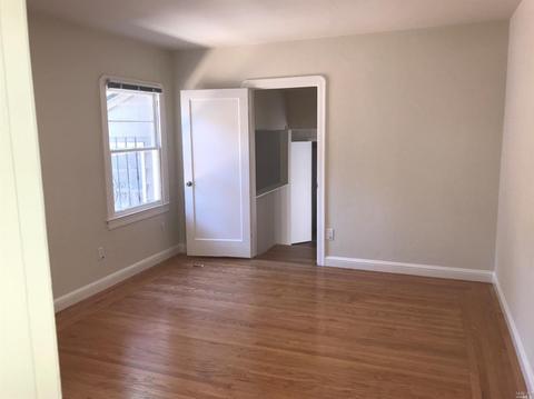 505 Wolfe St, Vallejo, CA 94590 photo 3