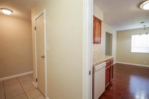 2137 Tipton Way, Fairfield, CA 94533 photo 5