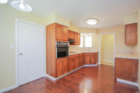 2137 Tipton Way, Fairfield, CA 94533 photo 9