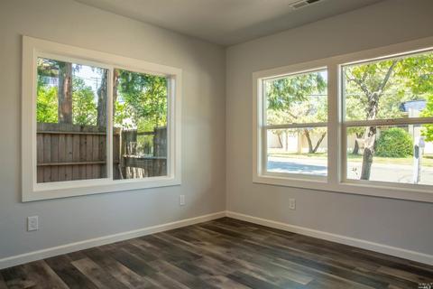 703 Dora Ave, Ukiah, CA 95482 photo 5