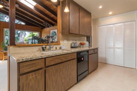 860 Eucalyptus Ave, Novato, CA 94947 photo 12
