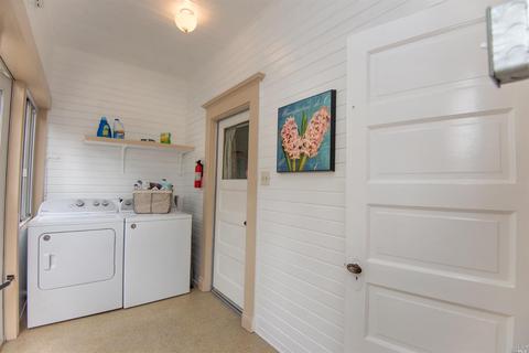 415 Walnut St, Petaluma, CA 94952 photo 27
