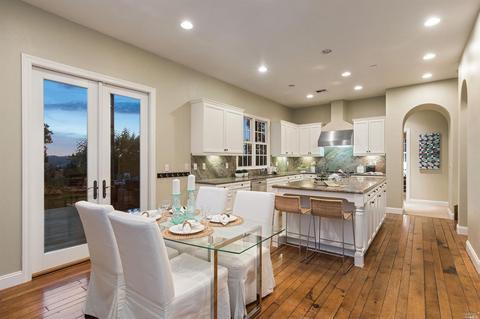 140 Chapel Hill Rd, Novato, CA 94949 photo 1