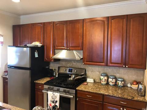 530 Jersey St, Vallejo, CA 94590 photo 7