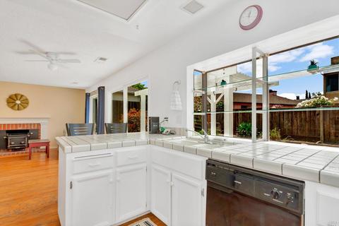 101 Peppercorn Ct, Vallejo, CA 94591 photo 12