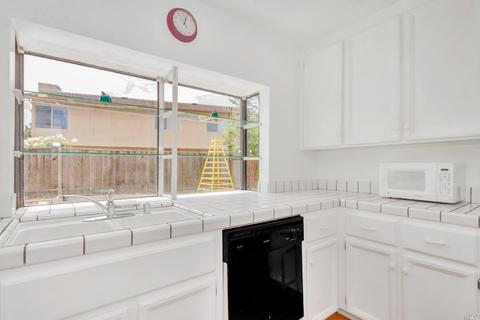 101 Peppercorn Ct, Vallejo, CA 94591 photo 11