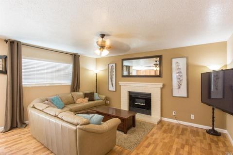 2261 Marshall Rd, Vacaville, CA 95687 photo 9