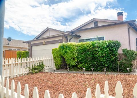 115 Elena Ct, Vallejo, CA 94589 photo 2