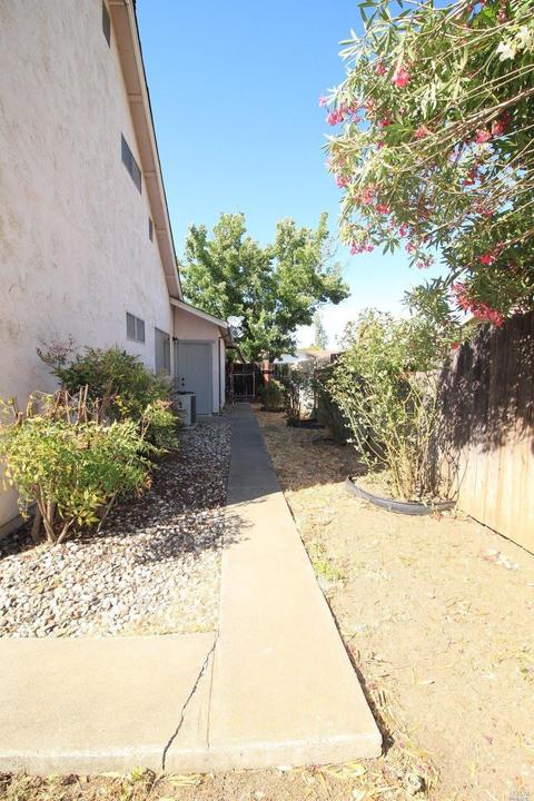 675 Devonshire Dr, Dixon, CA 95620 photo 21